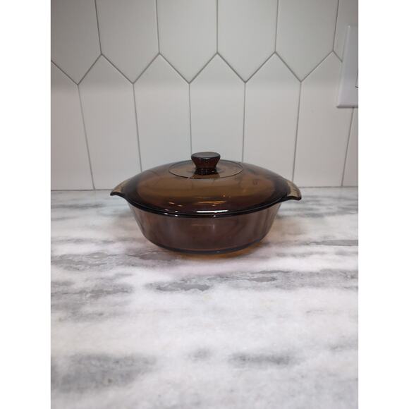 Anchor Hocking Glassware 1.5 Quart Amber Casserole Dish, Baking Cookware w/ Lid - Picture 3 of 14